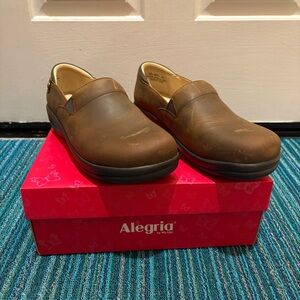 Alegria Keli Oiled Brown Professional Slip-on